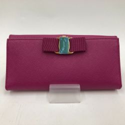 □□ Salvatore Ferragamo サルヴァトーレフェラガモ 長財布　二つ折り　バレッタ 22A900/22 ピンク Sランク
