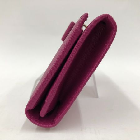  Salvatore Ferragamo サルヴァトーレフェラガモ 長財布　二つ折り　バレッタ 22A900/22 ピンク