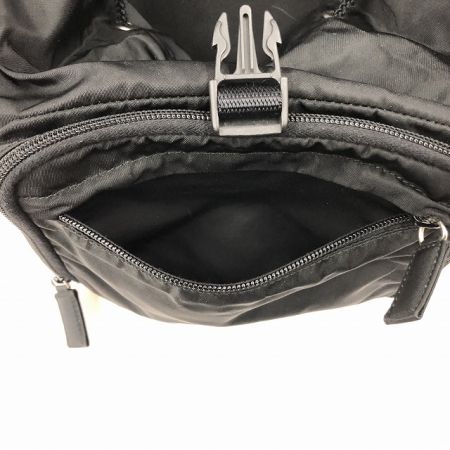  PRADA プラダ リュック  ブラック