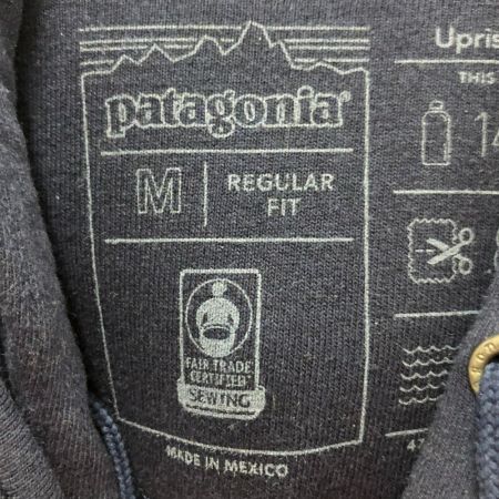  Patagonia パタゴニア パーカー　sizeM 39539 ネイビー