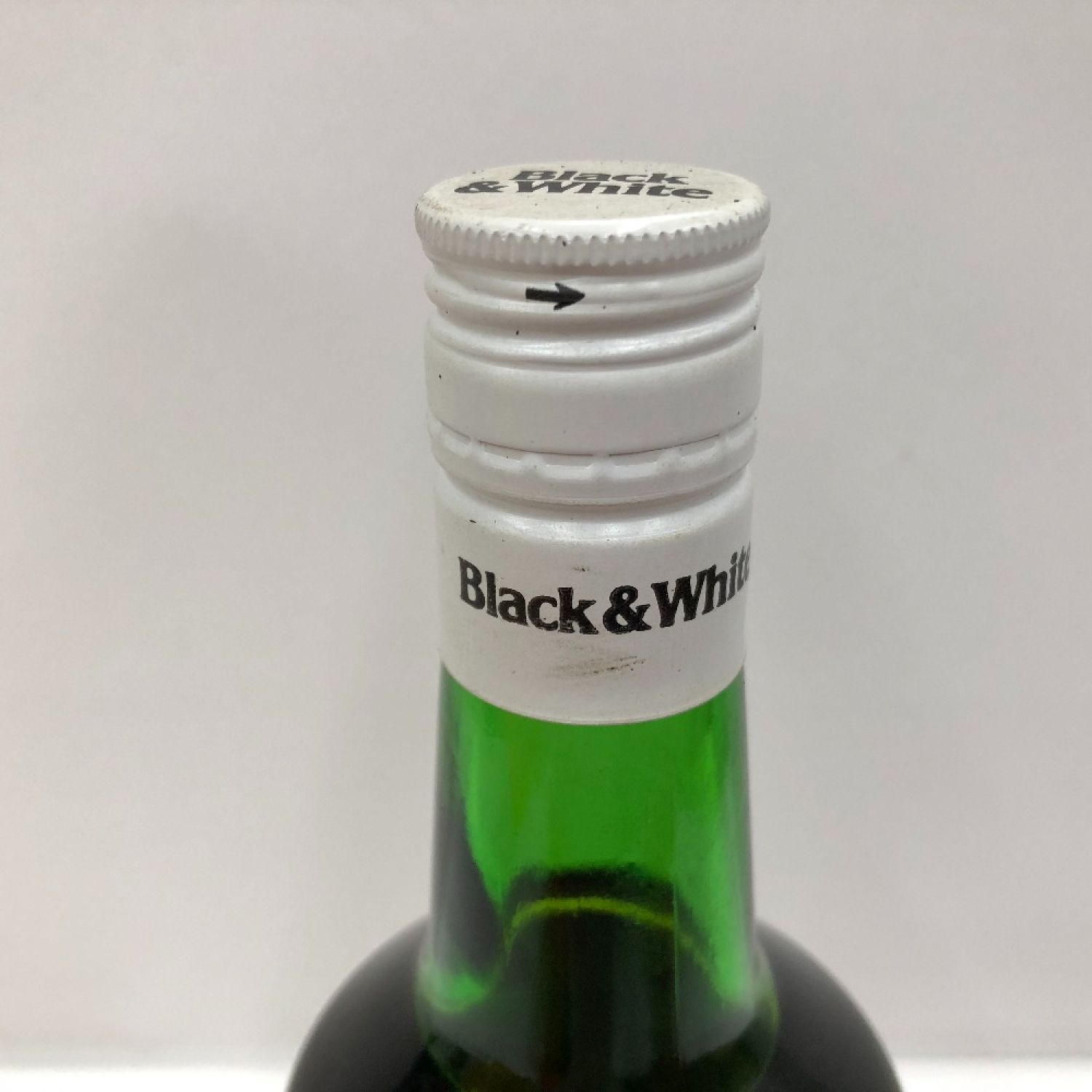 中古】 black&white ブラックアンドホワイト スコッチウイスキー 古酒