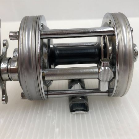  Abu Garcia アブガルシア ベイトリール　アンバサダー6500ＣＳロケット　 ]