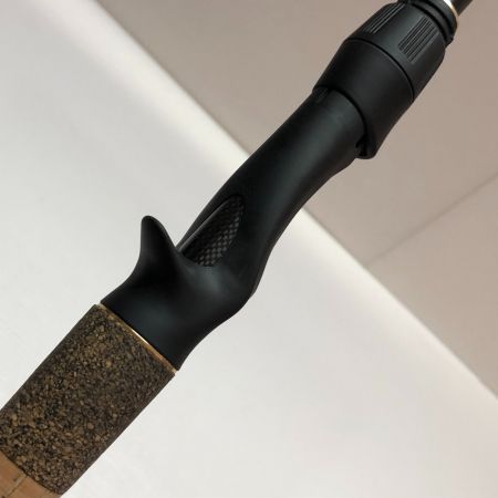  SHIMANO シマノ ロッド　18 ワールドシャウラ 1604SS-3 1604SS