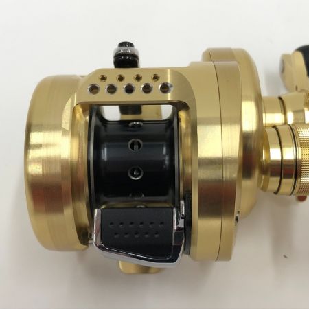  SHIMANO シマノ ベイトリール　15カルカッタコンクエスト100HG 03437