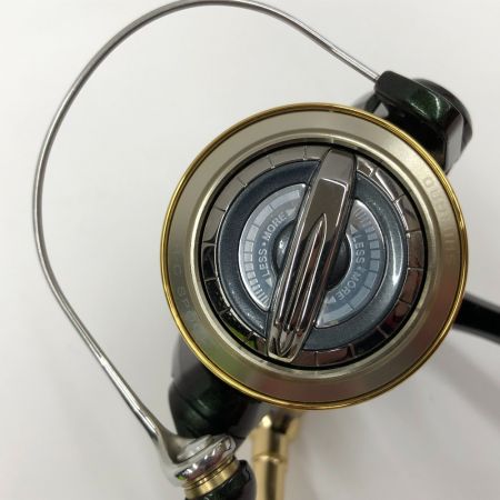  SHIMANO シマノ スピニングリール　CARDIFF C3000HG 02323