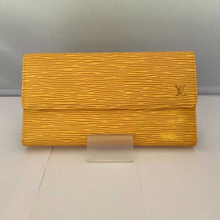 ルイヴィトン　エピ　ポルトトレゾールインターナショナル　クリームイエロー ルイヴィトンエピポルトトレゾールインターナショナル イエロー