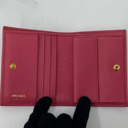  PRADA プラダ  2つ折り財布 1MV204 ピンク