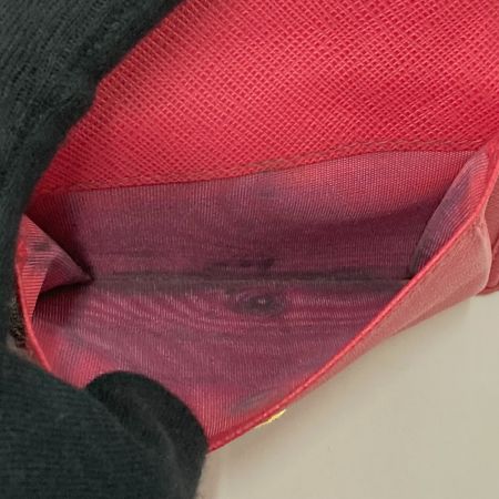  PRADA プラダ  2つ折り財布 1MV204 ピンク