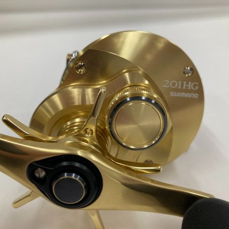  SHIMANO シマノ ベイトリール　21カルカッタ　コンクエスト　201HG 201HG