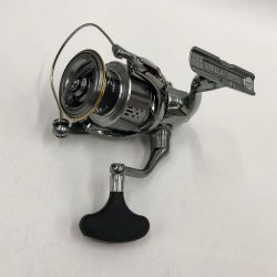 □□ SHIMANO シマノ 18 STELLA C3000XG　釣り リール 03805 Sランク
