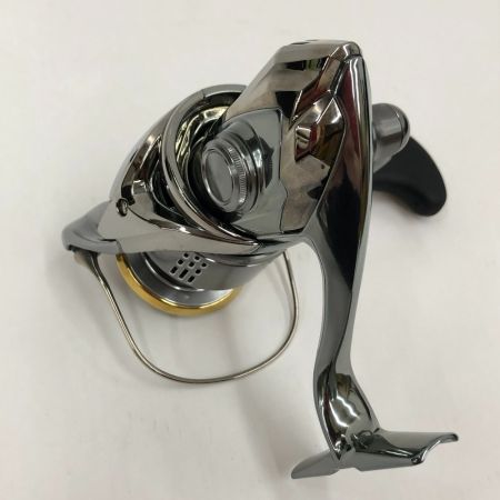 SHIMANO シマノ 18 STELLA C3000XG　釣り リール 03805