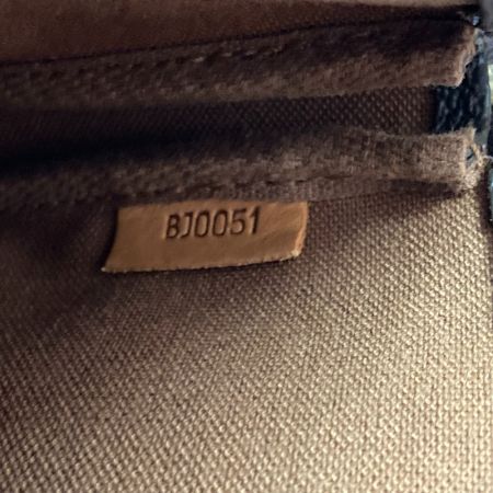  LOUIS VUITTON ルイヴィトン アクセサリーポーチ M51980