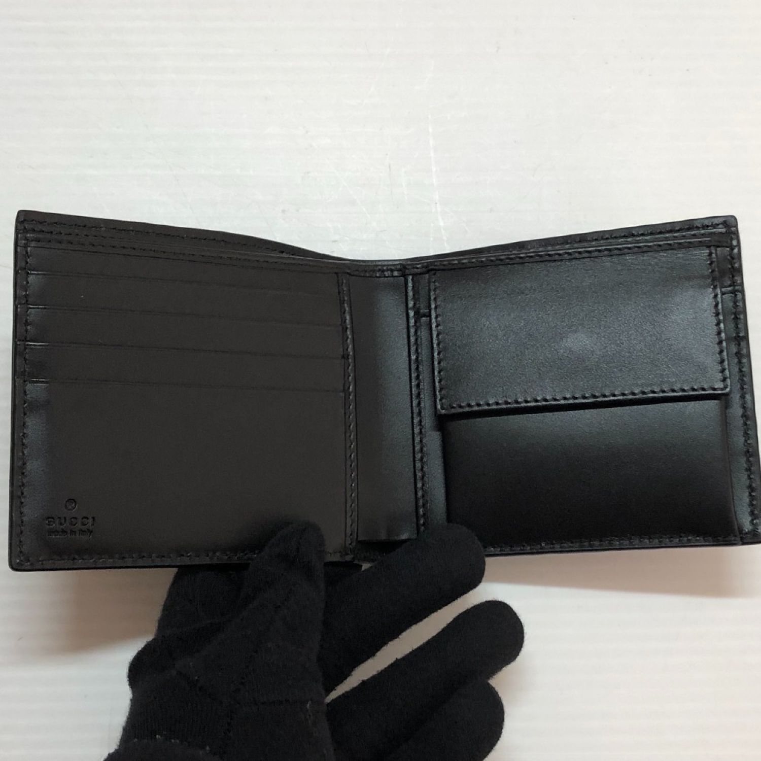 中古】 GUCCI グッチ 2つ折り財布 シグネチャー 473922 ブラック A