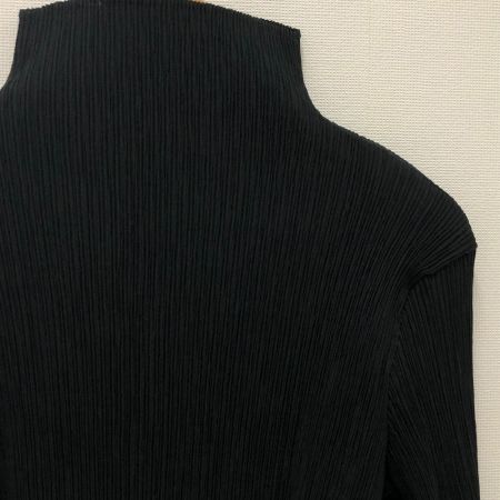  ISSEY MIYAKE イッセイミヤケ レディースプリーツタートルネックカットソーSIZE M    IM74-FJ907 ブラック
