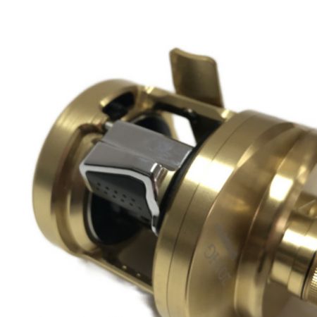  SHIMANO シマノ 釣り用品 リール ベイトリール 201HG 14カルカッタコンクエスト 201HG