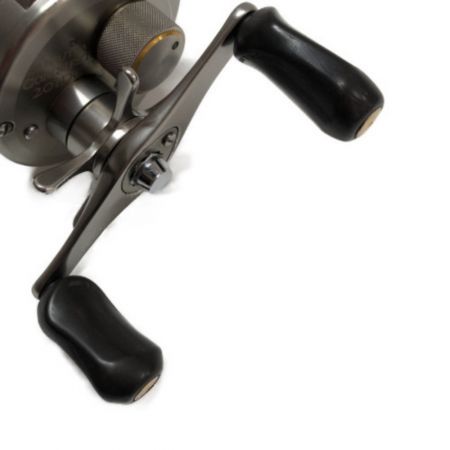 SHIMANO シマノ 釣り ベイトリール 03カルカッタコンクエスト201DC RH461201