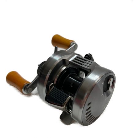  SHIMANO シマノ 20 カルカッタ コンクエスト DC 101HG 04086