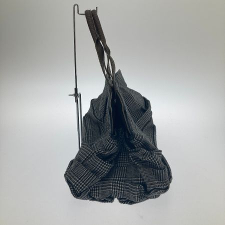  ARISTOLASIA ハンドバッグ ブラック×ホワイト×ブラウン