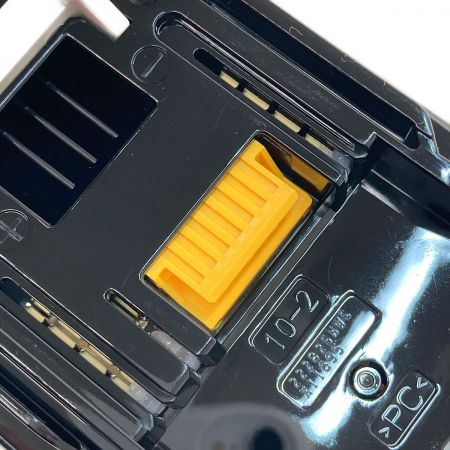  MAKITA マキタ バッテリー　6.0Ah　18V BL1860B