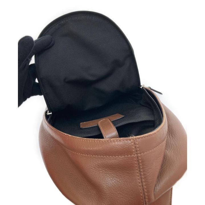 未使用　COACH ボディバッグ ブラウンレザー COACH コーチ キャンバス パック スムース レザー ボディバッグ F56135