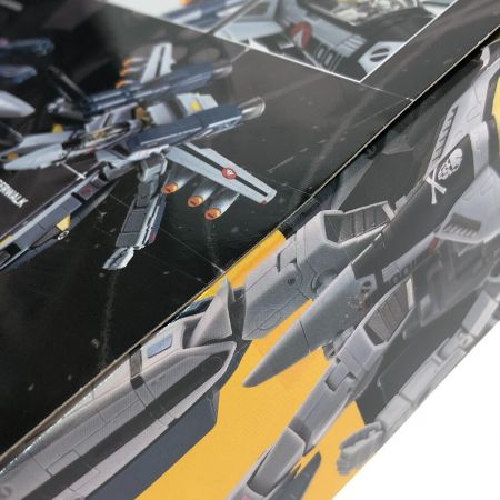  BANDAI バンダイ HI-METAL R VF-1S ストライクバルキリー(ロイ・フォッカー・スペシャル)
