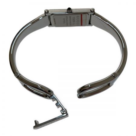  GUCCI グッチ バングルウォッチ　腕時計　ピンクシェル　アナログクォーツ 1500L ピンク