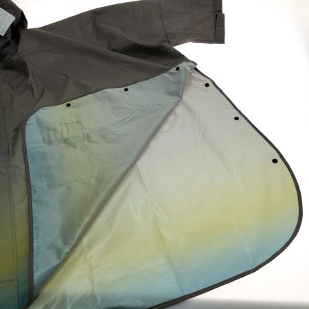  KIU ニュースタンダード レインポンチョ SIZE Free k163-266 オリーブグラデーション