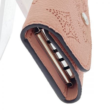  LOUIS VUITTON ルイヴィトン キーケース ミュルティクレ 4　マヒナ M64056 マグノリア（ピンク）