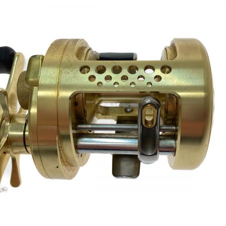  SHIMANO シマノ カルカッタコンクエスト400 RH444
