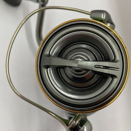  SHIMANO シマノ 18 ステラ C3000MHG 03806