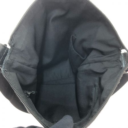  GUCCI グッチ ショルダーバッグ GGキャンバス 145857 ブラック