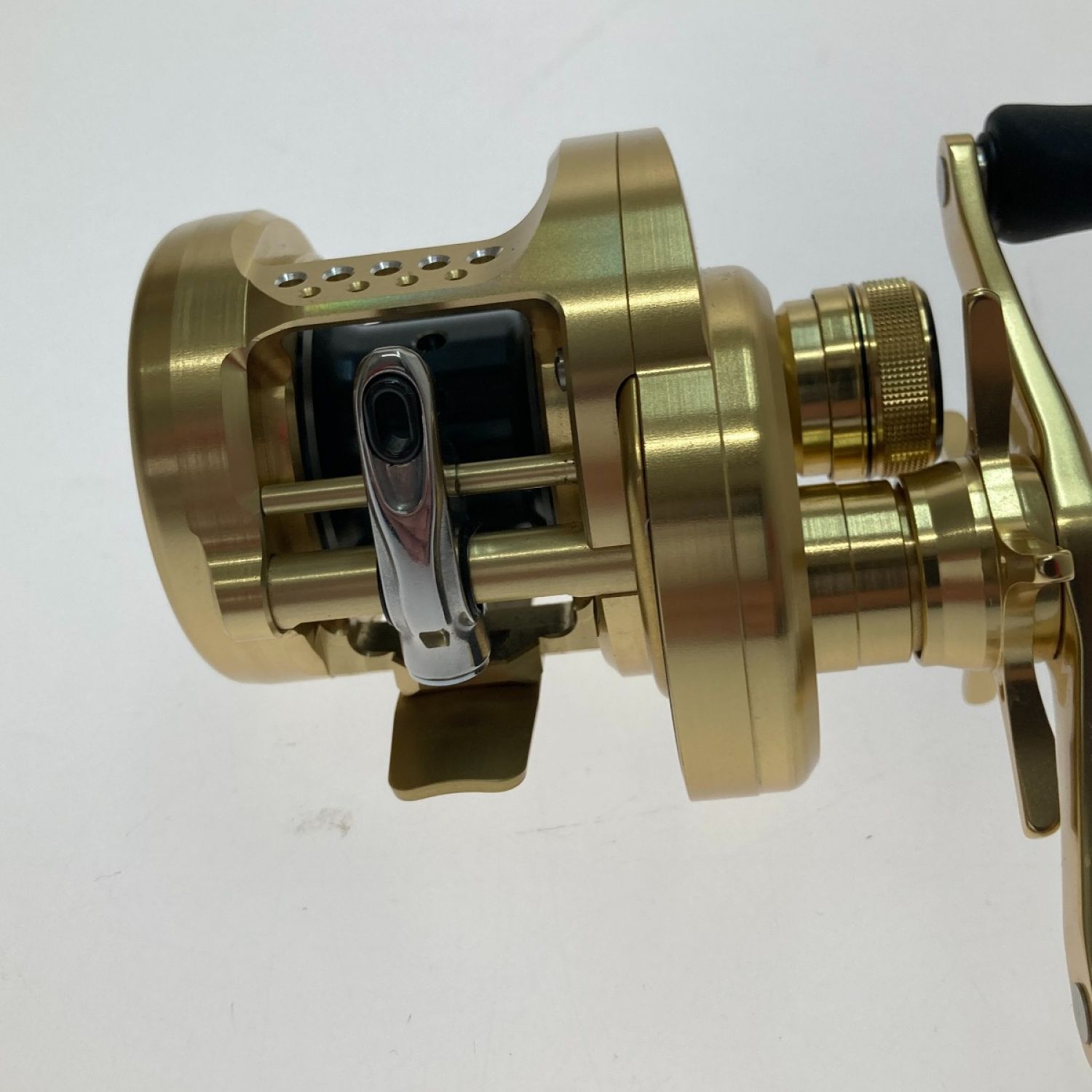 中古】 SHIMANO シマノ 15カルカッタコンクエスト101HG LEFT 03438 B