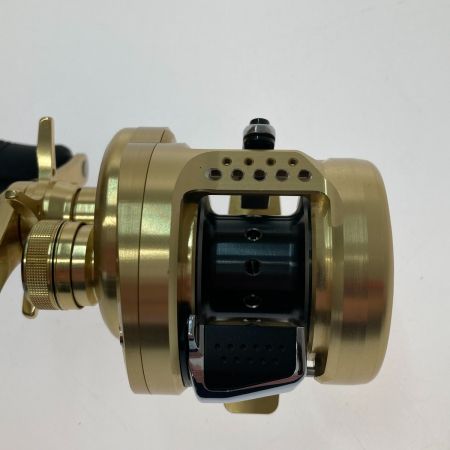  SHIMANO シマノ 15カルカッタコンクエスト101HG LEFT 03438