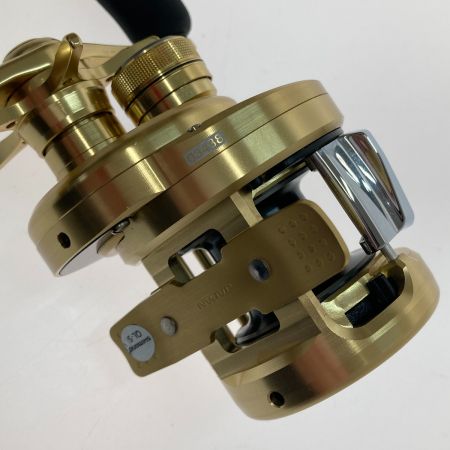  SHIMANO シマノ 15カルカッタコンクエスト101HG LEFT 03438