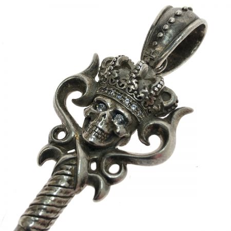  Justin Davis マジカルデザイン スカルキーモチーフ シルバーペンダントトップ