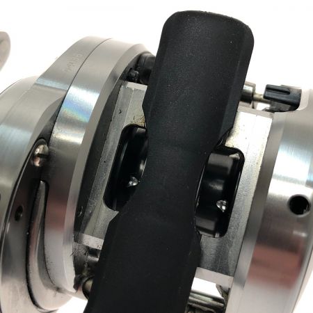  SHIMANO シマノ 20 カルカッタコンクエストDC 101HG (左ハンドル仕様) 04086
