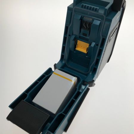  MAKITA マキタ 充電式ラジオ　コード付き 10.8-18v MR113 グリーン×ブラック