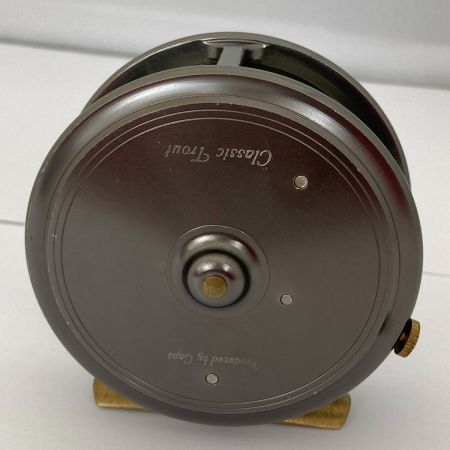  Caps フライリール　Classic Trout