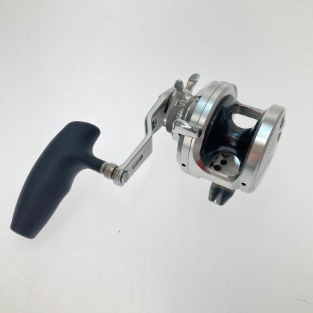  SHIMANO シマノ 17 オシアジガー 2001NR-PG 左巻き 03674