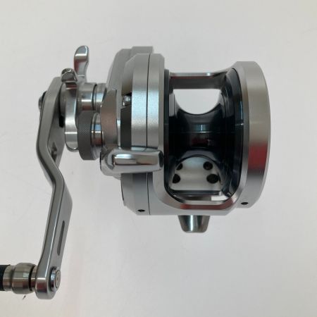  SHIMANO シマノ 17 オシアジガー 2001NR-PG 左巻き 03674