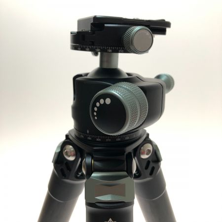  Velbon ベルボン 大型カーボン三脚 4段 カルマーニュ CM-N643MT