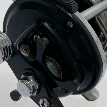  DAIWA ダイワ リール　ミリオネア　 2000C 本体のみ