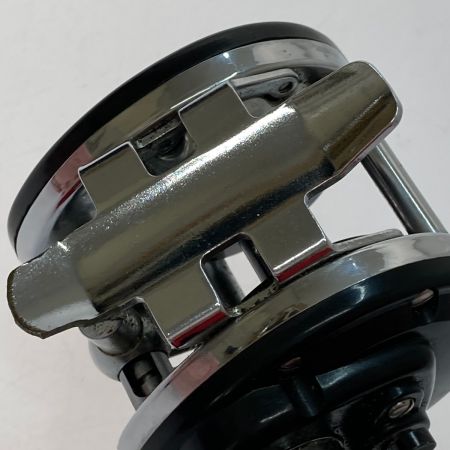  DAIWA ダイワ リール　ミリオネア　 2000C 本体のみ