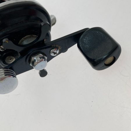  DAIWA ダイワ リール　ミリオネア　 2000C 本体のみ