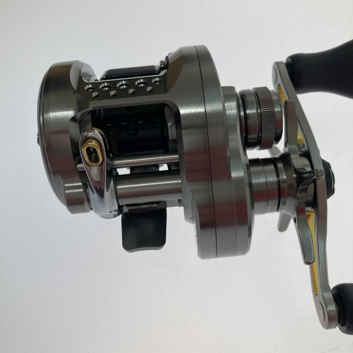 SHIMANO シマノ 23 カルカッタコンクエスト BFS XG 左ハンドル 045713｜中古｜なんでもリサイクルビッグバン