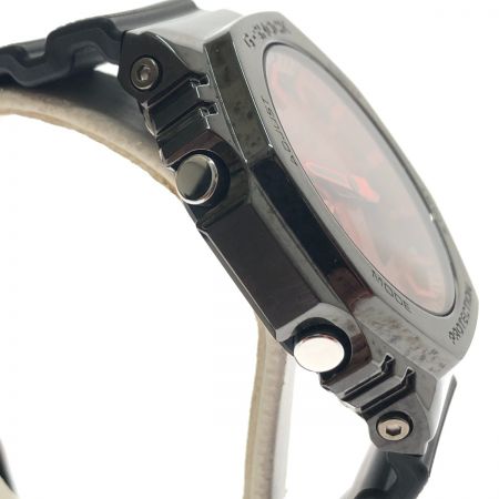  CASIO カシオ 腕時計 G-SHOCK メタルカバード クオーツ GM-2100B ダークグレー/レッド