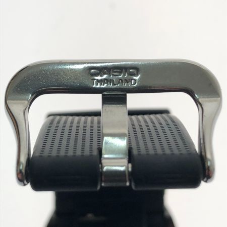  CASIO カシオ 腕時計 G-SHOCK メタルカバード クオーツ GM-2100B ダークグレー/レッド