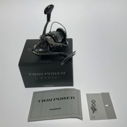 □□ SHIMANO シマノ 24ツインパワーC3000XG 046826 Sランク