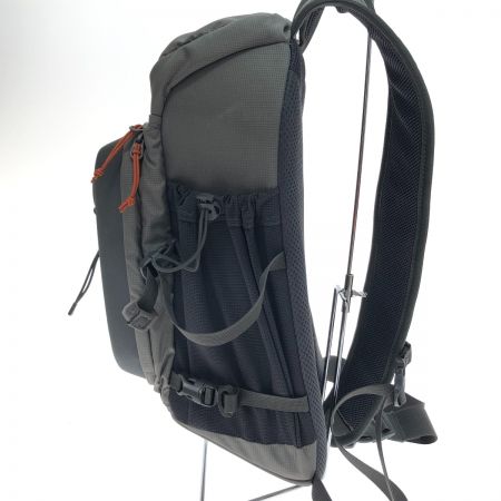  SIMMS FSスリングパック バッグ グレー