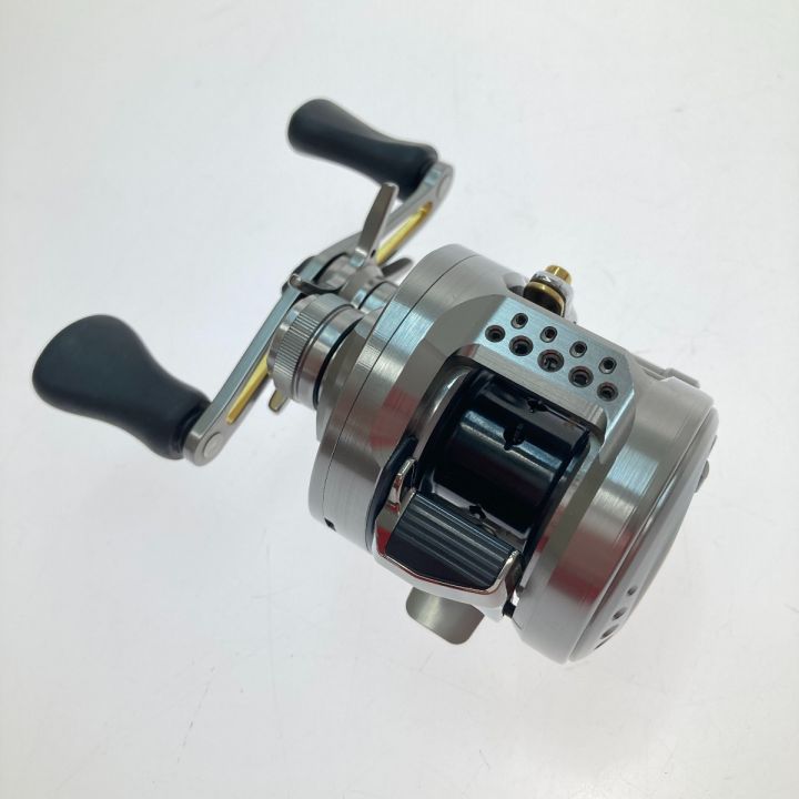 SHIMANO シマノ 23 カルカッタコンクエスト BFS XG 左ハンドル 045713｜中古｜なんでもリサイクルビッグバン